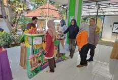 Polsek Rungkut Pantau Pasar Murah di Rungkut Kidul, Jaga Stabilitas Pangan dan Kamtibmas