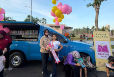 Gaungkan Minat Baca Sejak Dini, Aura Khanza Turun di CFD Alun-alun Jayandaru