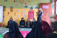 Mahasiswi Unisla Edukasi Orang Tua Soal Pola Asuh Anak Usia Dini di Lamongan