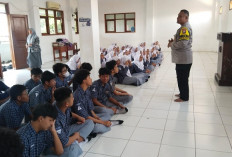 Antisipasi Kenakalan Remaja, Polsek Wiyung Gelar Binluh di SMA Muhammadiyah 9 Surabaya 