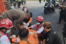 Kurang Hati-hati Saat Berkendara, Pemotor Tewas Usai Adu Banteng dengan Pikap di Jalan Kuwukan Surabaya