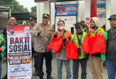 Senyum Ojol Gresik Dapat BBM Gratis, Polsek Kebomas dan YALPK Group Gelar Bakti Sosial