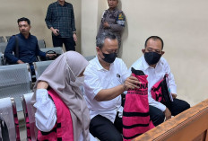 Kasus Pungli ESDM Jatim, Aris Mukiyono Didakwa Paksa Pemohon Bayar Uang Perizinan Tambang dan Air Tanah