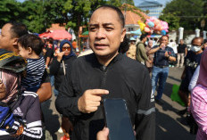 Viral Pungli PKL di CFD Taman Bungkul, Eri Cahyadi Turun Tangan
