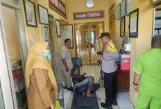 Resahkan Warga, ODGJ Diamankan Polsek Paron dan Dievakuasi ke RSUD dr. Soeroto Ngawi 