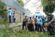 Bangkitkan Budaya Kerja Bakti, Setyo Wahono Inisiasi Aksi Bersih-bersih di Bojonegoro