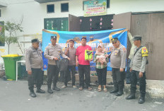 Bhabinkamtibmas Simokerto Bina Siskamling dan Sosialisasikan Call Center 110