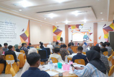 Ajak Mahasiswa dan Relawan Kedepankan Demokrasi Substansial, Ning Lia: Politik Itu Strategi Kebaikan