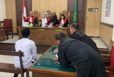 Midhol Pembunuh Agen Bank Imaan Divonis 18 Tahun Penjara oleh Majelis Hakim PN Gresik