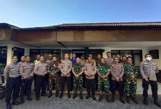 Kapolsek Bubutan Perkuat Sinergitas TNI-Polri Lewat Silaturahim ke Koramil 