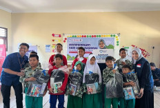 Teman Baik Salurkan Bantuan Pendidikan pada Peringatan Hari Anak Nasional di Sidoarjo