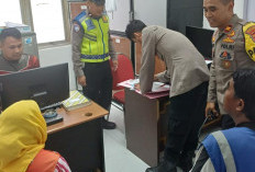 Polsek Bubutan Gelar Patroli Presisi di Surabaya, Dua Jukir Liar Diamankan