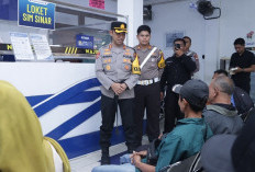Kapolres Pasuruan Sosialisasikan Operasi Patuh Semeru 2026 saat Dialog dengan Pemohon SIM