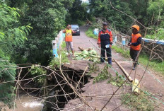 TPT Jembatan Tamansari Pasuruan Ambrol Akses Mobil di Wonorejo Pasuruan Terputus