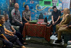 Kasat Binmas Polrestabes Surabaya Bersama Kapolsek Bubutan Gelar Cangkrukan Bersama Warga Maspati