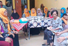 Program Kemanusiaan Dapur Ceria Kelurahan Dr. Soetomo Beri Makanan kepada Masyarakat yang Membutuhkan