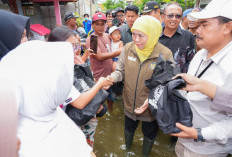 Pemprov Jatim Salurkan Ratusan Paket Bantuan untuk Warga Terdampak Banjir Lamongan