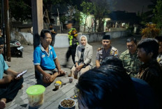 Perkuat Keamanan Lingkungan, Polsek Gondang Sambangi Poskamling Dusun Patoman