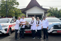 Pemkab Bojonegoro Serahkan Sarana Prasarana Penunjang Layanan Kesehatan Puskesmas dan RSUD