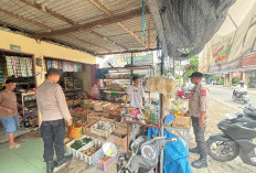 Patroli Pasar Jelang Lebaran, Polres Ngawi Pastikan Harga dan Stok Bapokting Aman 
