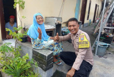 Bhabinkamtibmas Bubutan Salurkan Sembako untuk Lansia dan Disabilitas di Krembangan Bakti Surabaya