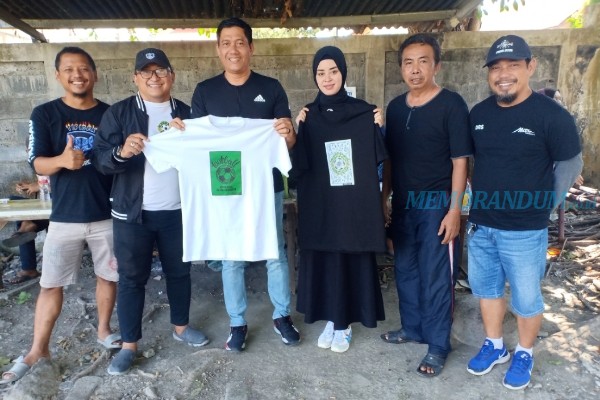 Mitra Surabaya Luncurkan Merchandise Bergambar Evan Dimas