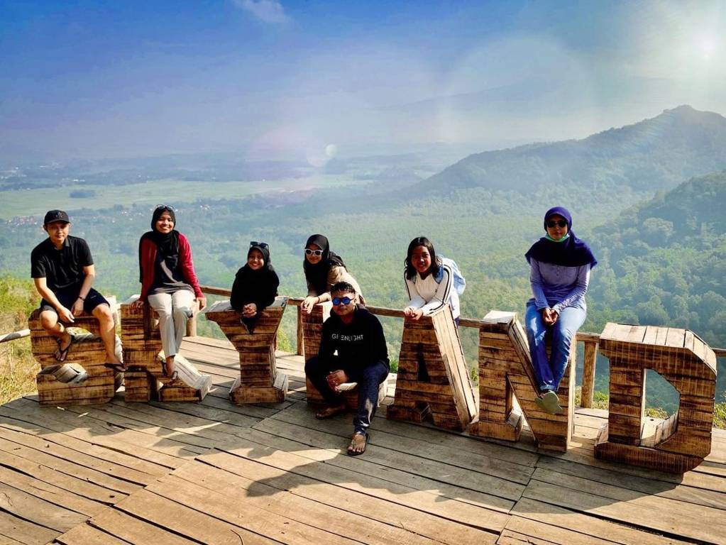 Wisata Simbat Wuluhan, Destinasi Wisata Selfie