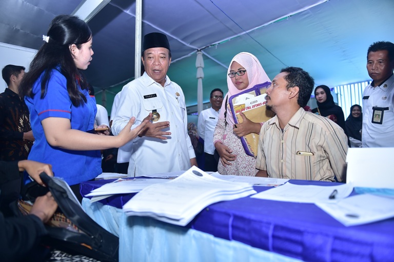 Bupati Fadeli Minta Job Market Fair Digelar Tiap Bulan