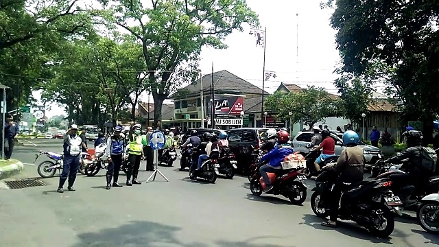 Dishub Berlakukan Satu Arah di Jalan Jakarta