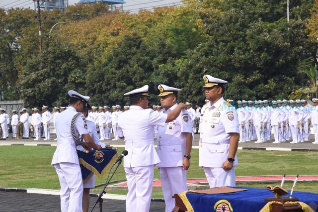 Laksma TNI Eko Wahyono Resmi Jabat Komandan Lantamal V