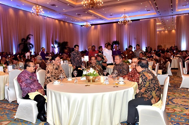 Gubernur Jatim Duduk Semeja dengan Presiden Jokowi