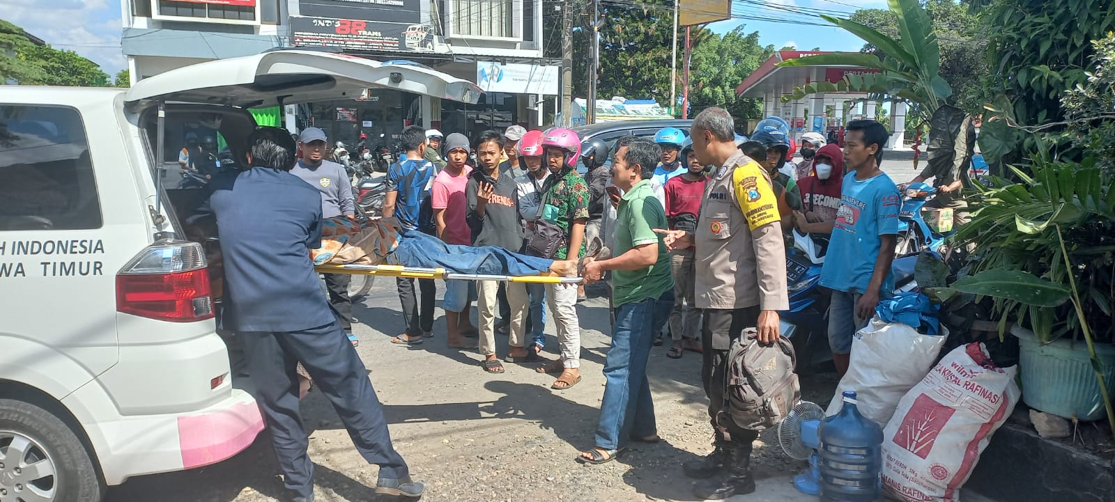 Armada Klinik Pratama PMI Evakuasi Jenazah di Pinggir Jalan