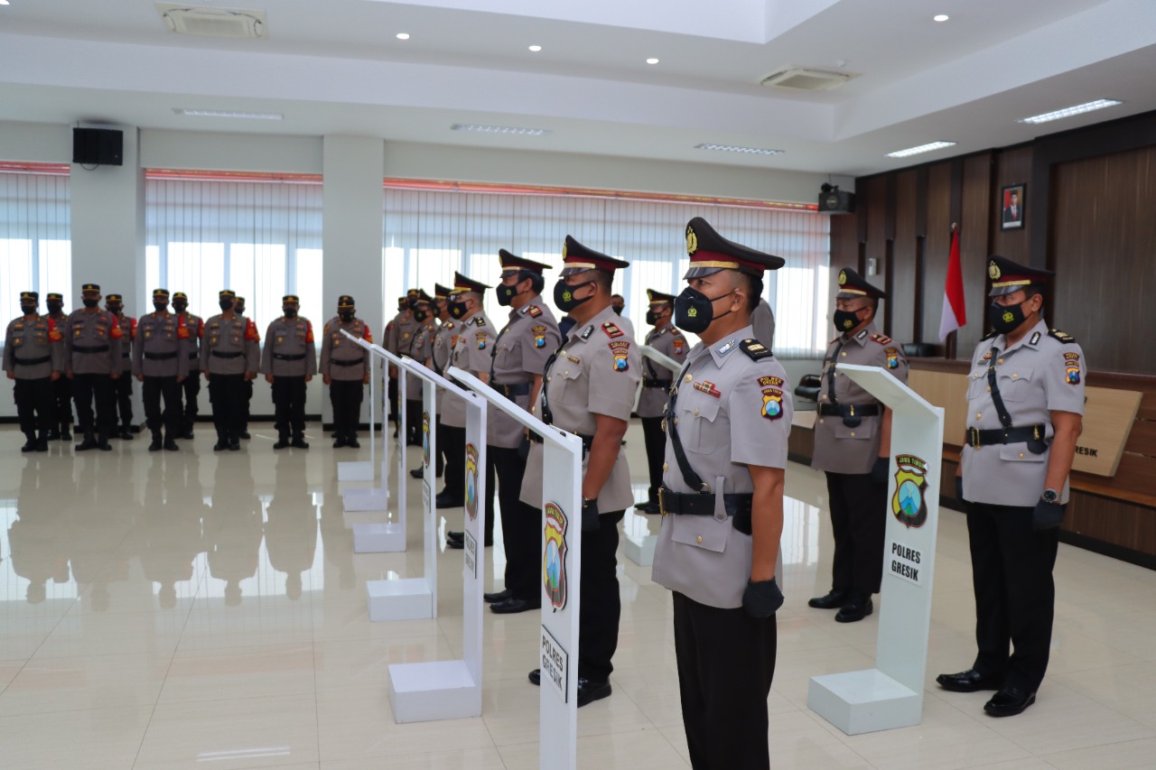 8 PJU dan Kapolsek Berganti, Kapolres Gresik: Segera Adaptasi 