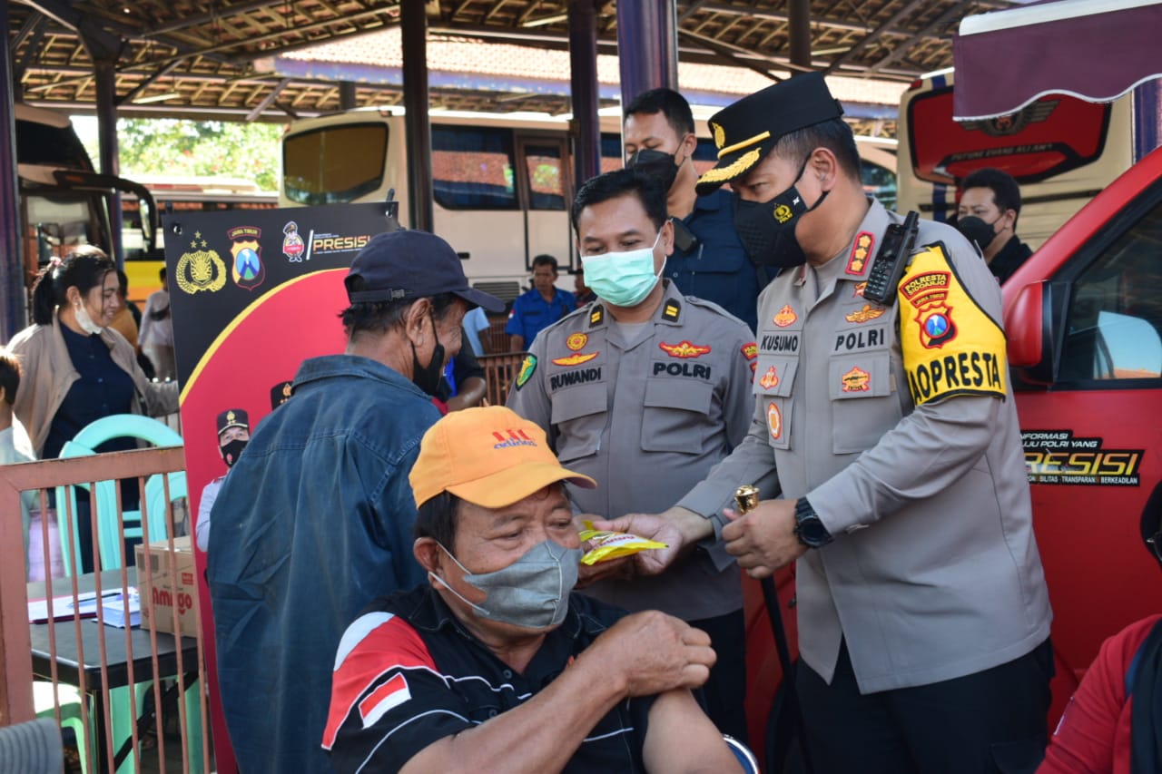 Polresta Sidoarjo Masifkan Layanan Vaksinasi Covid-19