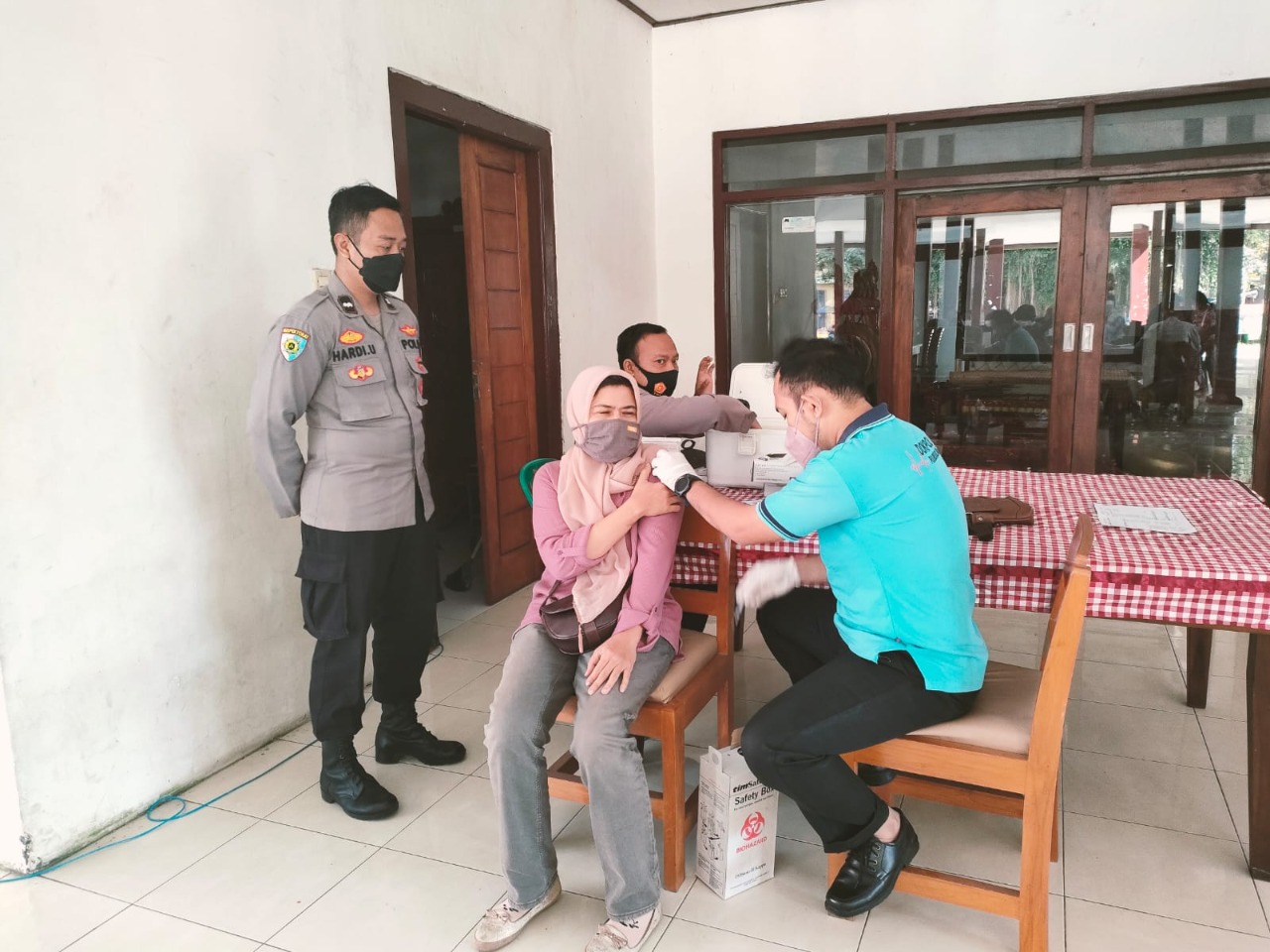 Covid-19 Belum Berakhir, Polres Blitar Kembali Gencarkan Vaksinasi