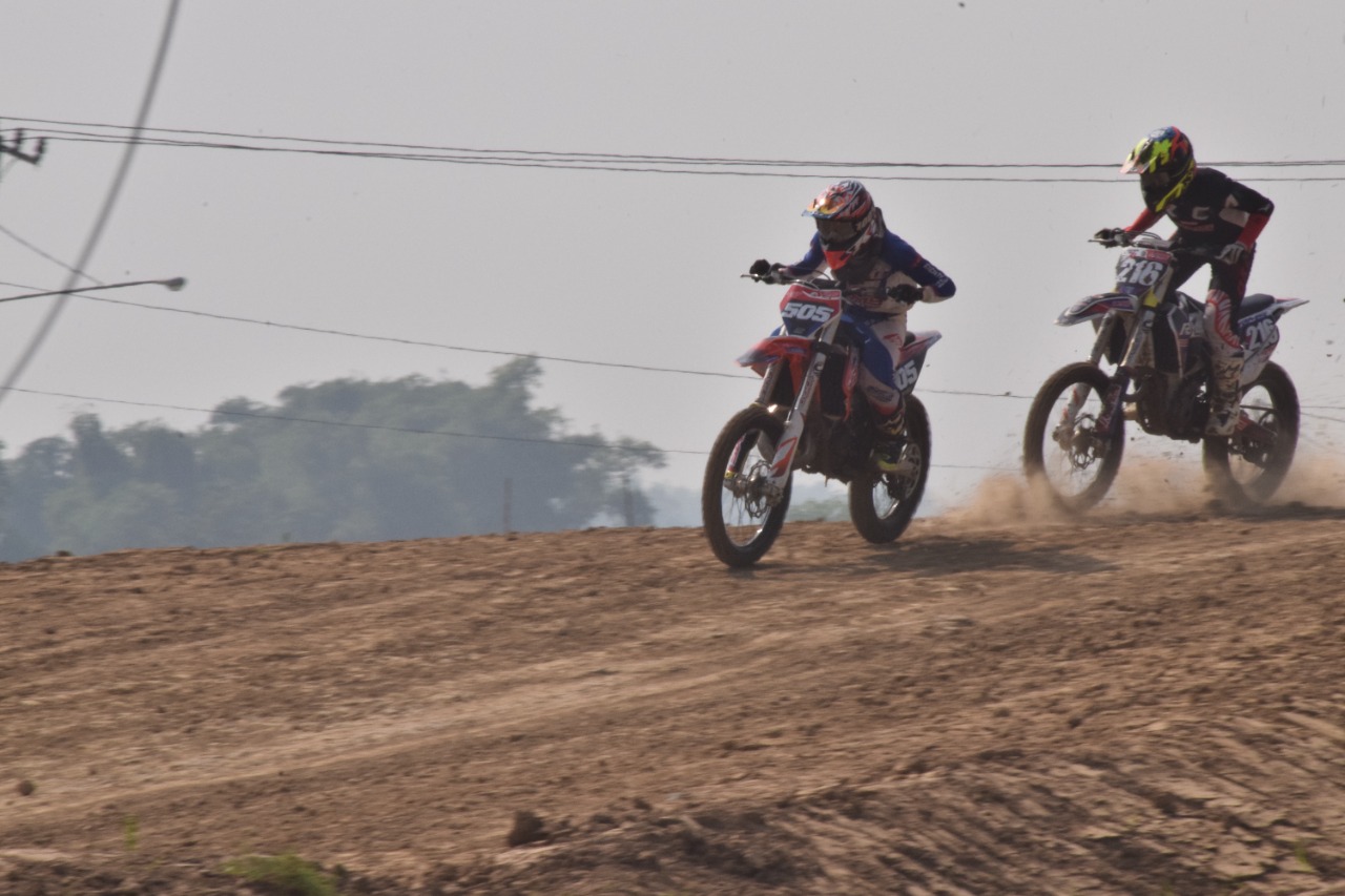 Kejurnas Motocross Dihelat di Sirkuit Jotosanur