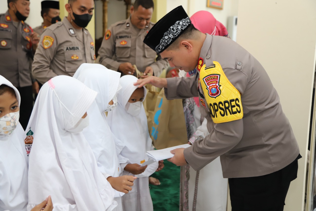 Tahun Baru Islam, Kapolres Gresik Santuni Anak Yatim