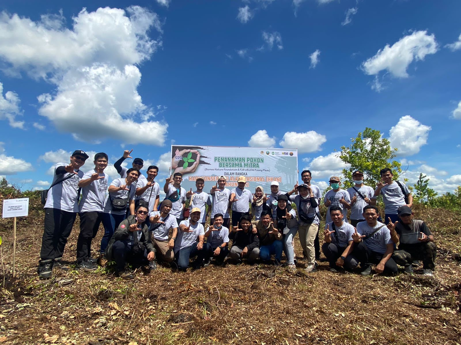 Peringati Hari Konservasi Alam Nasional, PT PJB Tanam 5000 Pohon Balangeran