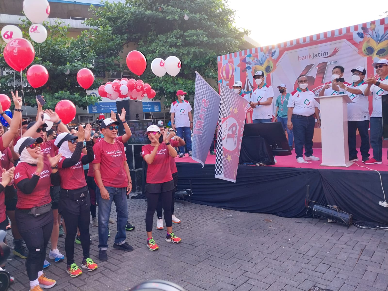 Ribuan Jatimers Meriahkan Puncak HUT ke-61 Bank Jatim