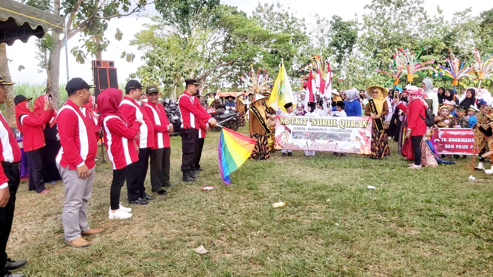 Ribuan Anak Paud dan TK Kecamatan Karangrejo Meriahkan HUT ke-77 RI