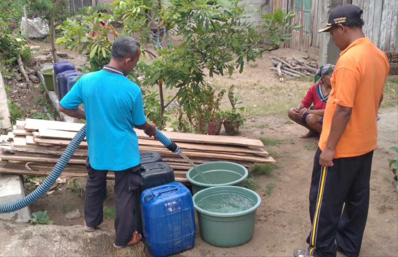 Krisis Air Bersih di Ngrimbi, BPBD Jombang Dropping 5.000 Liter