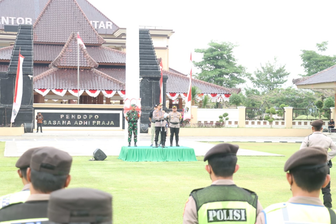 Jelang Peringatan 1 Abad PSHT, TNI-Polri Blitar Gelar Pasukan