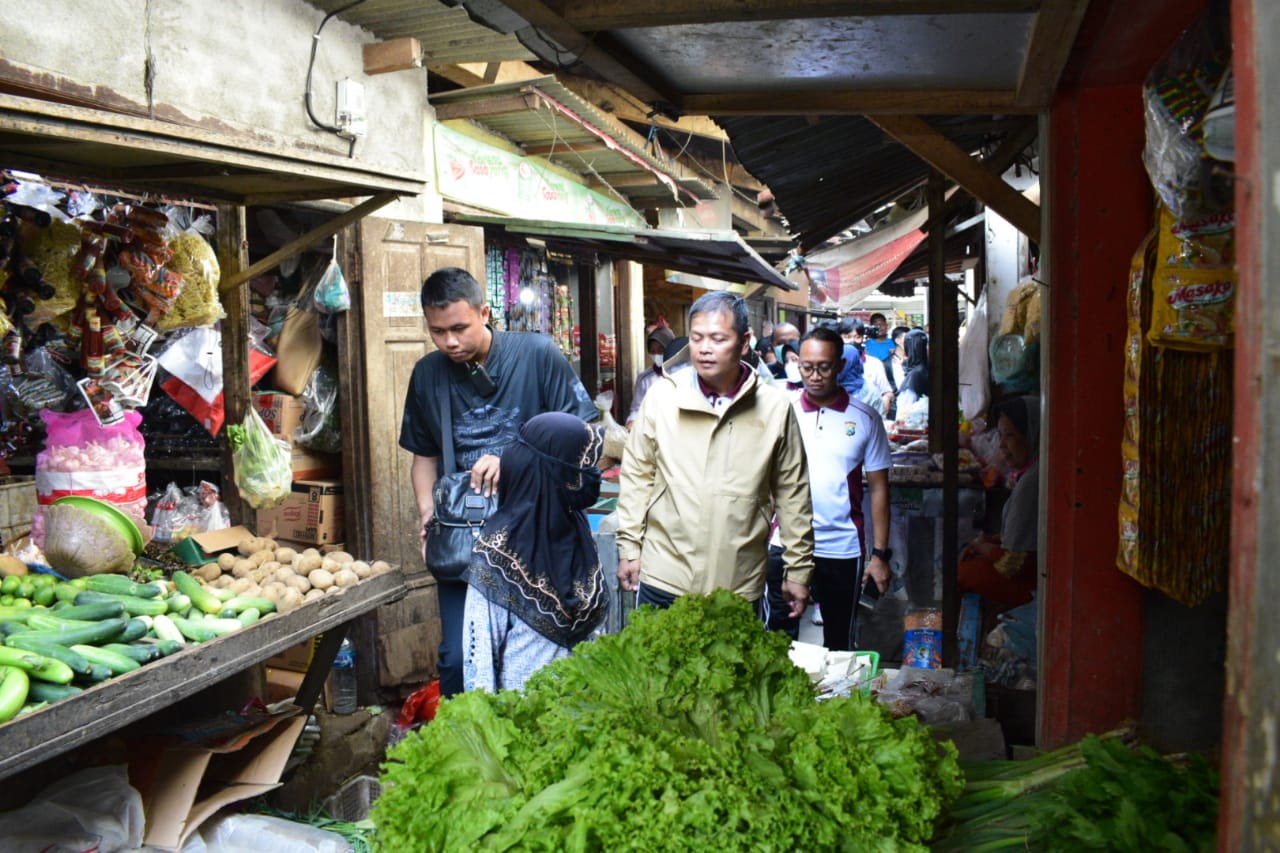 Kapolresta Sidoarjo Blusukan ke Pasar