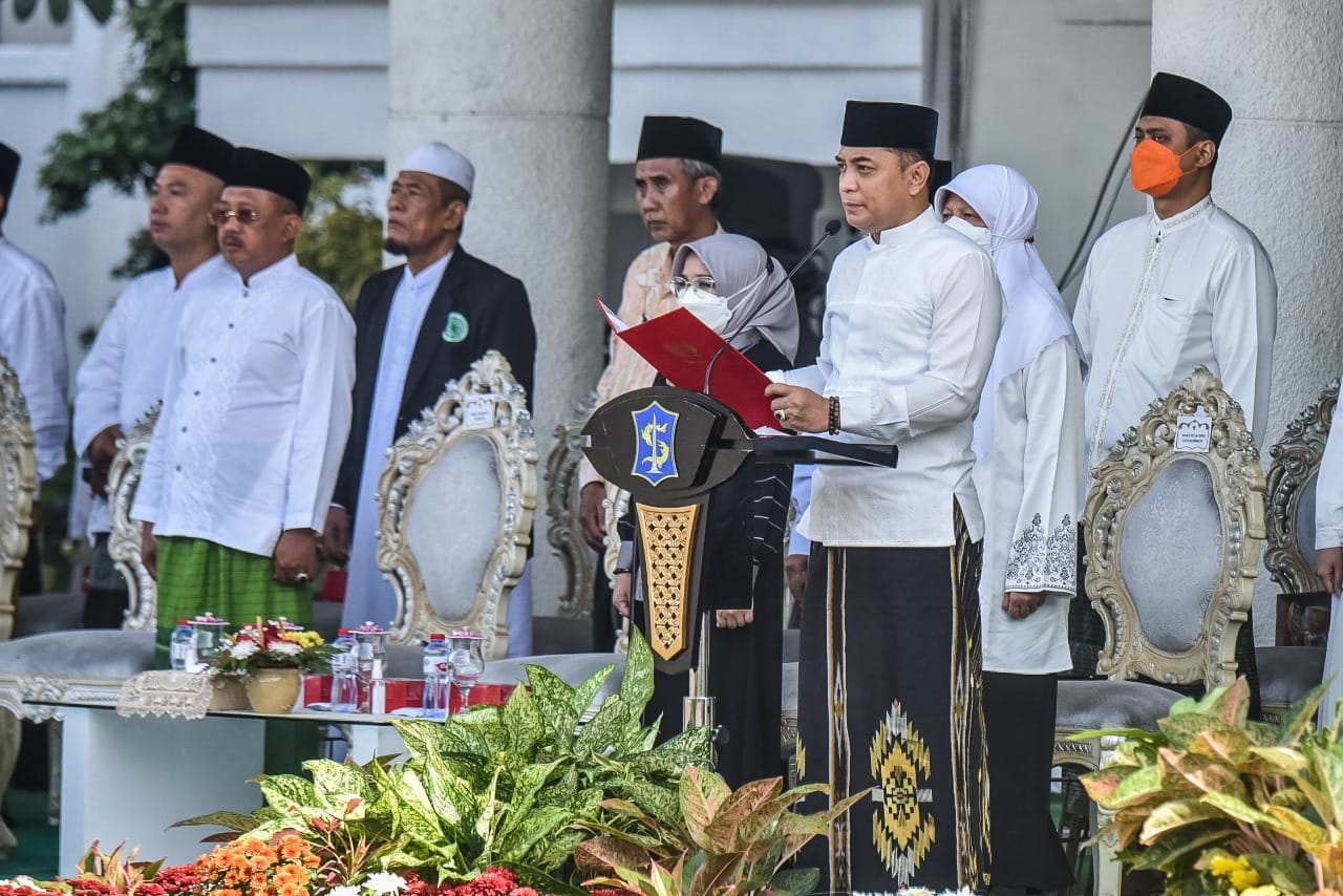 Pimpin Upacara Hari Santri, Wali Kota Eri Cahyadi Ingatkan Surabaya dengan Resolusi Jihadnya