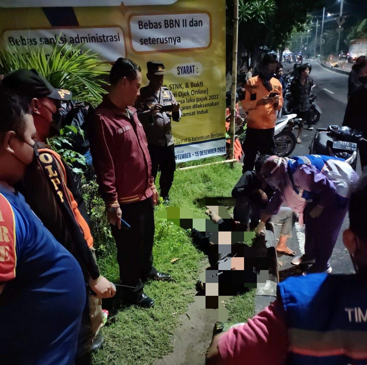 Kecelakaan Tunggal di Kedung Cowek, Pemotor Tewas Tabrak Pohon