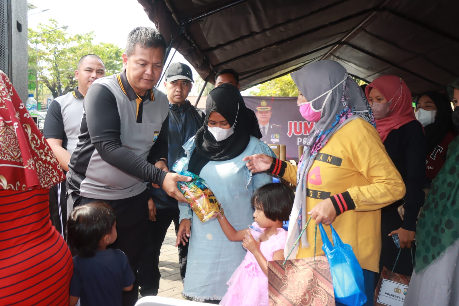 Kapolresta Sidoarjo Jumat Curhat di Pasar Sukodono