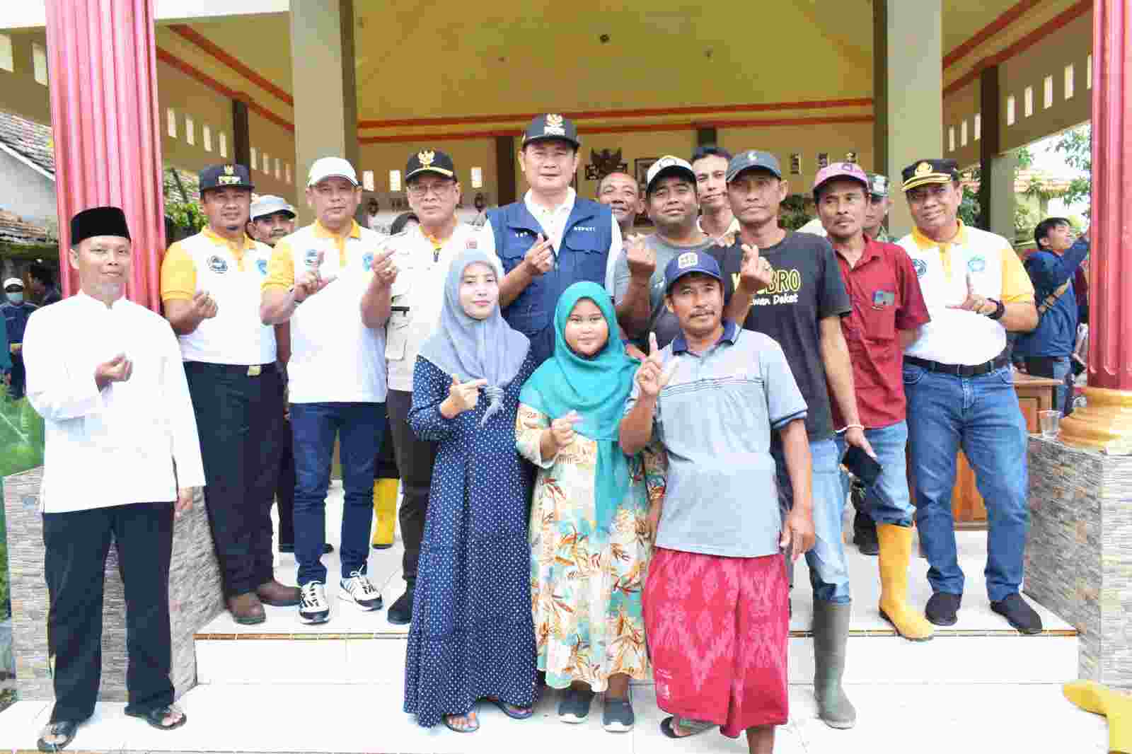 Peduli Pendidikan, Pak Yes Minta Jangan Ada Siswa yang Berhenti Belajar Akibat Banjir