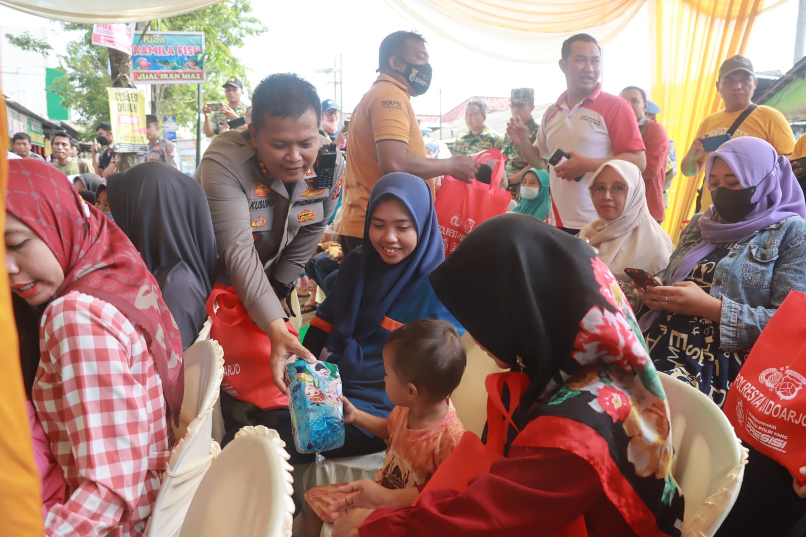 Polisi Sosialisasi Cegah Stunting