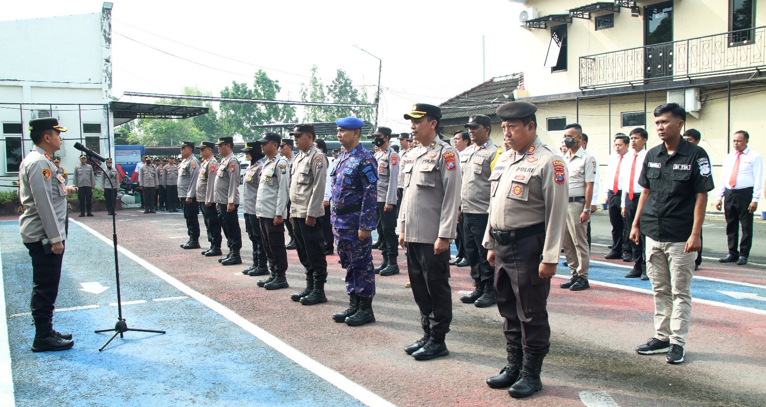 49 Personel Polres Bangkalan Berprestasi Raih Raward