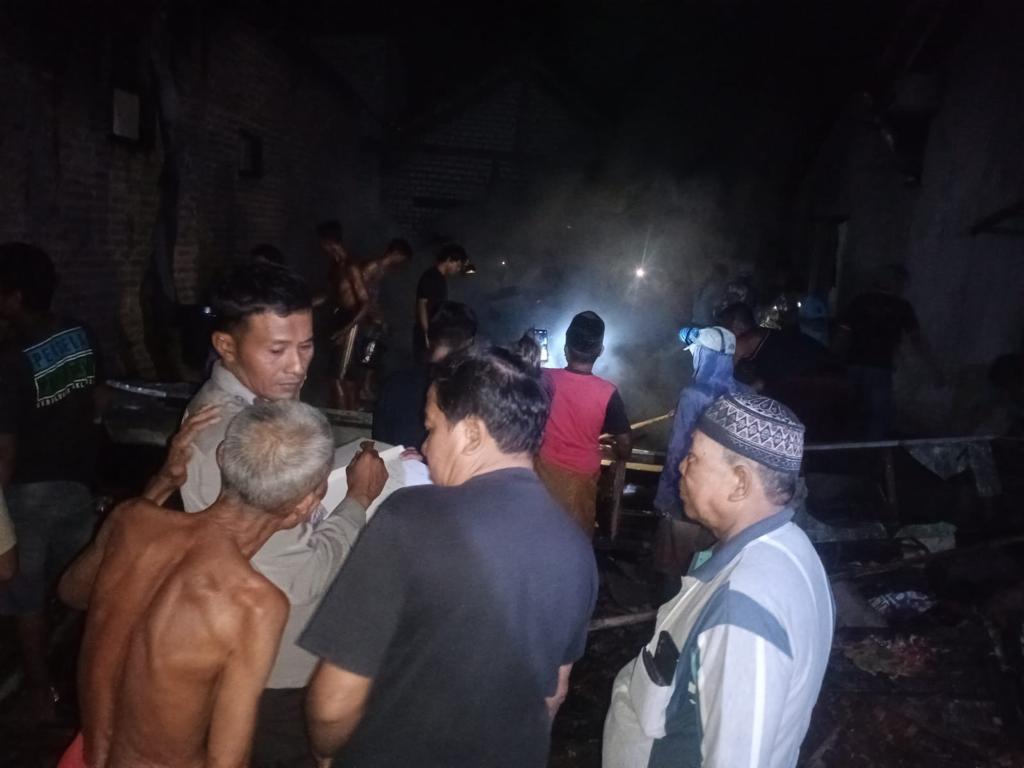 Gegara Bediang Kambing, Tiga Rumah Warga Lamongan Terbakar